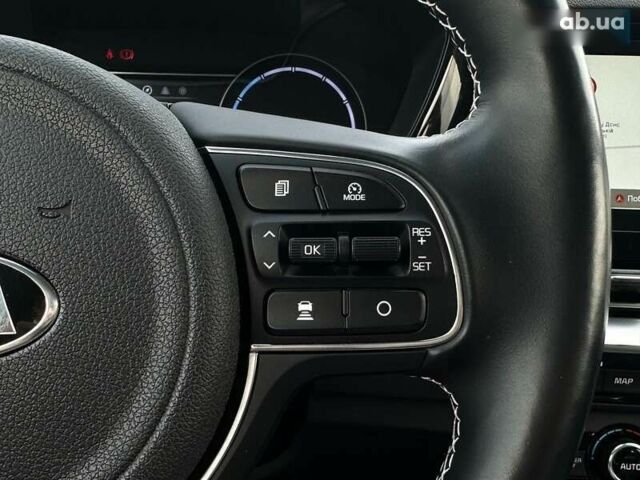 Киа Niro, объемом двигателя 0 л и пробегом 61 тыс. км за 23500 $, фото 10 на Automoto.ua