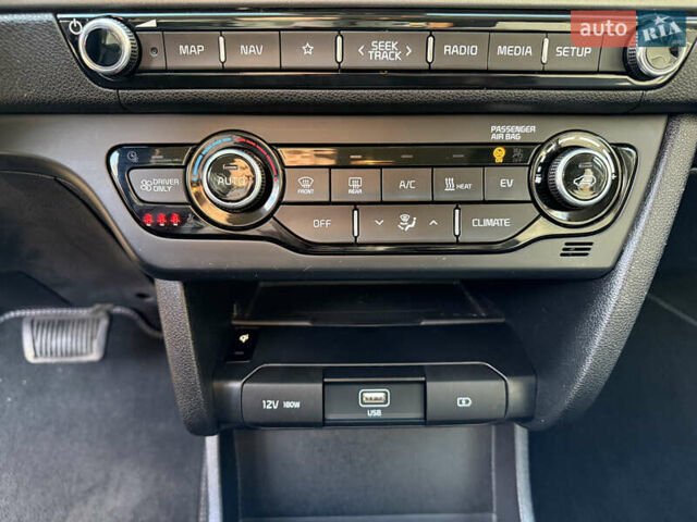 Кіа Niro, об'ємом двигуна 0 л та пробігом 141 тис. км за 18499 $, фото 36 на Automoto.ua