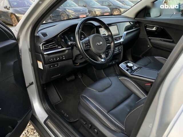 Кіа Niro, об'ємом двигуна 0 л та пробігом 123 тис. км за 20700 $, фото 2 на Automoto.ua