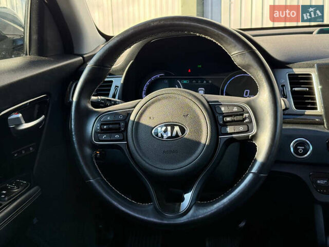 Киа Niro, объемом двигателя 0 л и пробегом 87 тыс. км за 17250 $, фото 72 на Automoto.ua
