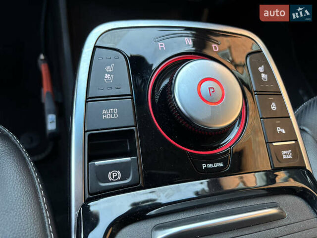 Кіа Niro, об'ємом двигуна 0 л та пробігом 117 тис. км за 19600 $, фото 20 на Automoto.ua