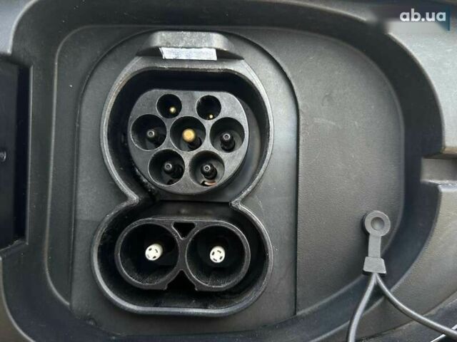 Киа Niro, объемом двигателя 0 л и пробегом 97 тыс. км за 22600 $, фото 4 на Automoto.ua