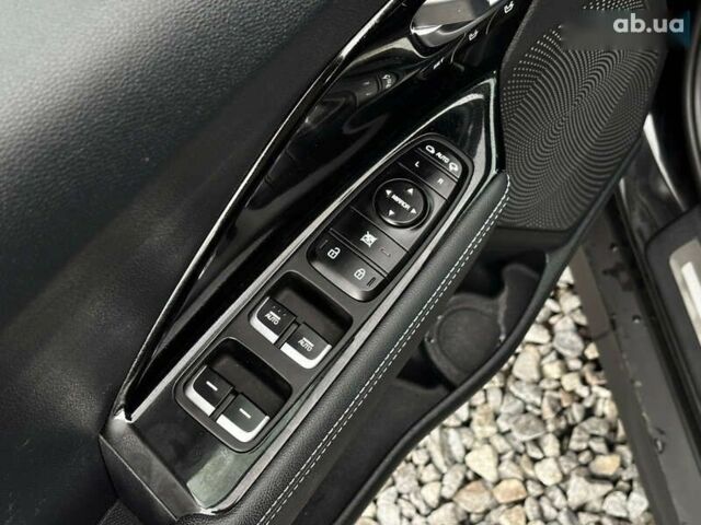 Киа Niro, объемом двигателя 0 л и пробегом 45 тыс. км за 22850 $, фото 14 на Automoto.ua