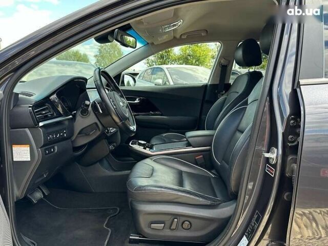 Киа Niro, объемом двигателя 0 л и пробегом 97 тыс. км за 21600 $, фото 19 на Automoto.ua
