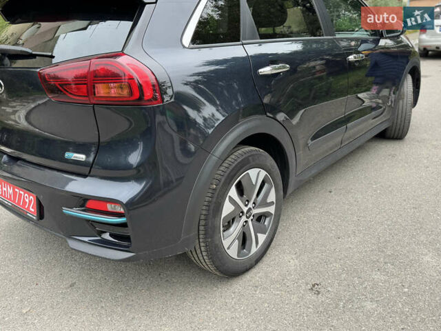 Киа Niro, объемом двигателя 0 л и пробегом 155 тыс. км за 18913 $, фото 4 на Automoto.ua