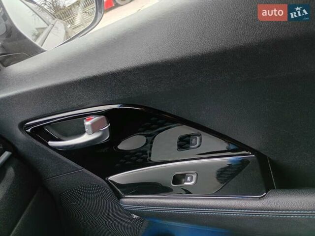 Кіа Niro, об'ємом двигуна 0 л та пробігом 96 тис. км за 19500 $, фото 16 на Automoto.ua