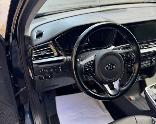 Кіа Niro, об'ємом двигуна 0 л та пробігом 155 тис. км за 19000 $, фото 22 на Automoto.ua