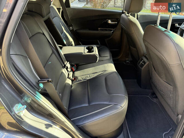Кіа Niro, об'ємом двигуна 0 л та пробігом 141 тис. км за 18499 $, фото 42 на Automoto.ua