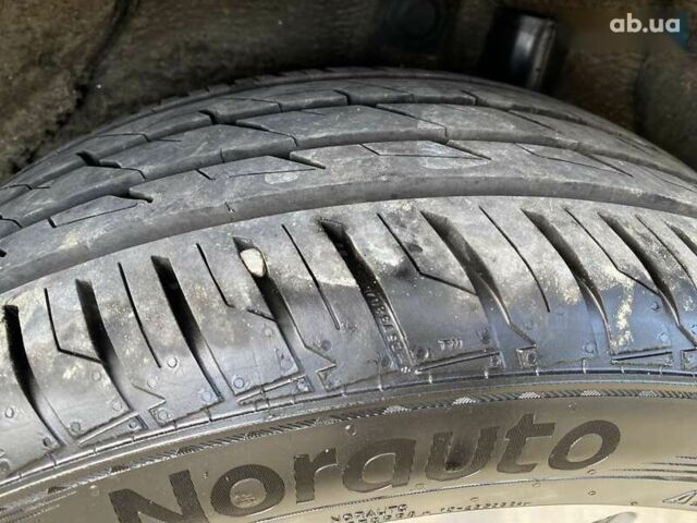 Киа Niro, объемом двигателя 0 л и пробегом 75 тыс. км за 23900 $, фото 27 на Automoto.ua