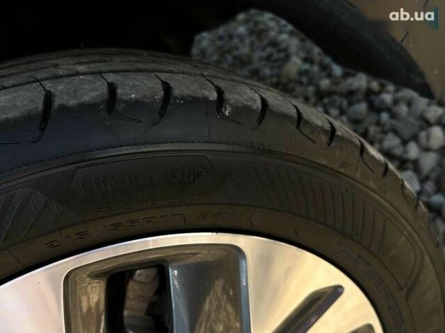 Киа Niro, объемом двигателя 0 л и пробегом 58 тыс. км за 22900 $, фото 21 на Automoto.ua