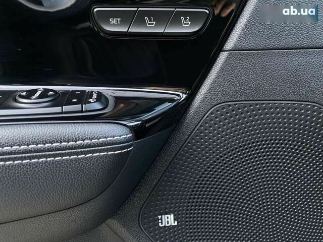 Кіа Niro, об'ємом двигуна 0 л та пробігом 123 тис. км за 20700 $, фото 3 на Automoto.ua