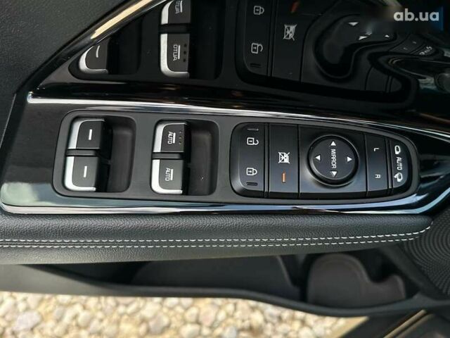 Киа Niro, объемом двигателя 0 л и пробегом 97 тыс. км за 22600 $, фото 22 на Automoto.ua