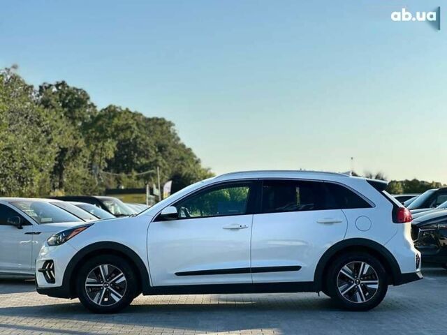 Киа Niro, объемом двигателя 0 л и пробегом 136 тыс. км за 17990 $, фото 5 на Automoto.ua