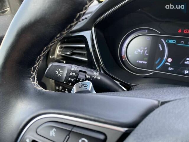 Кіа Niro, об'ємом двигуна 0 л та пробігом 81 тис. км за 21950 $, фото 27 на Automoto.ua
