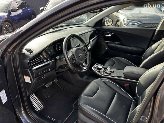 Киа Niro, объемом двигателя 0 л и пробегом 110 тыс. км за 21200 $, фото 17 на Automoto.ua