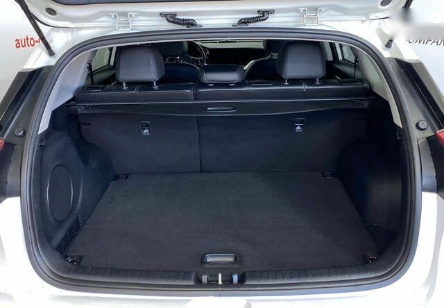 Кіа Niro, об'ємом двигуна 0 л та пробігом 158 тис. км за 19950 $, фото 4 на Automoto.ua