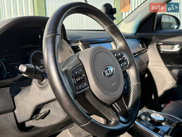 Киа Niro, объемом двигателя 0 л и пробегом 87 тыс. км за 17250 $, фото 43 на Automoto.ua