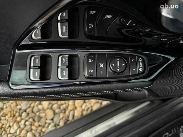 Киа Niro, объемом двигателя 0 л и пробегом 69 тыс. км за 23200 $, фото 3 на Automoto.ua