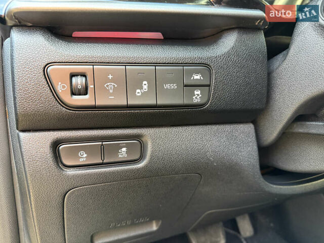 Кіа Niro, об'ємом двигуна 0 л та пробігом 141 тис. км за 18499 $, фото 34 на Automoto.ua