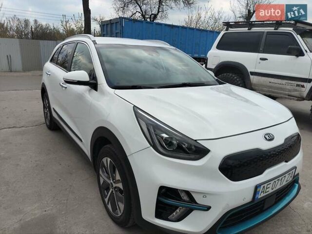 Киа Niro, объемом двигателя 0 л и пробегом 85 тыс. км за 19999 $, фото 6 на Automoto.ua