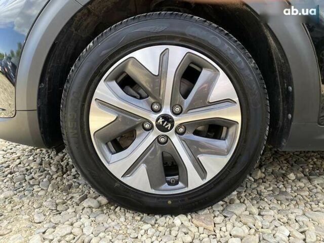 Киа Niro, объемом двигателя 0 л и пробегом 69 тыс. км за 22200 $, фото 26 на Automoto.ua