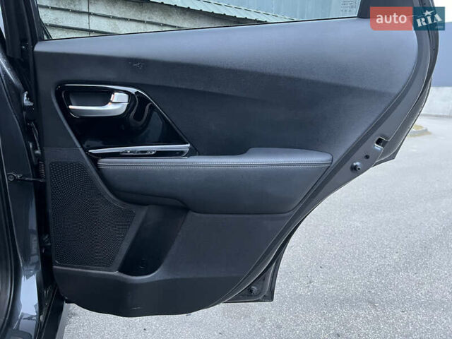 Киа Niro, объемом двигателя 0 л и пробегом 154 тыс. км за 19299 $, фото 24 на Automoto.ua