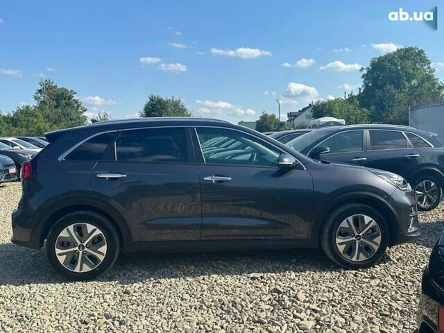 Киа Niro, объемом двигателя 0 л и пробегом 76 тыс. км за 22700 $, фото 6 на Automoto.ua
