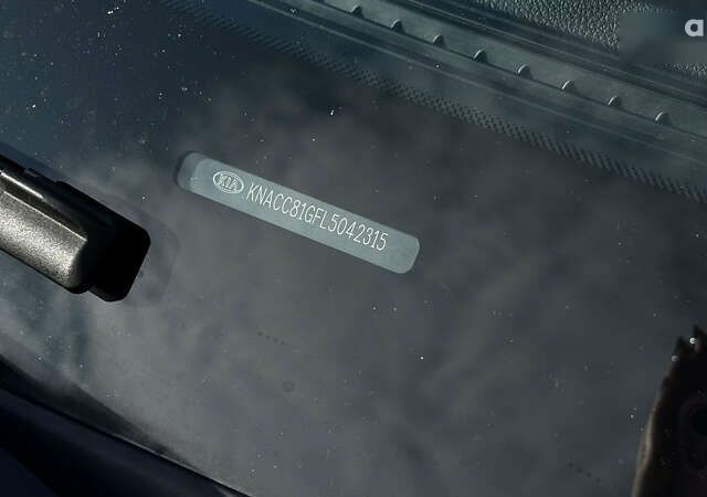 Киа Niro, объемом двигателя 0 л и пробегом 141 тыс. км за 19300 $, фото 3 на Automoto.ua