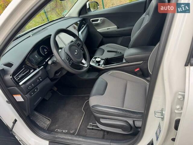 Киа Niro, объемом двигателя 0 л и пробегом 15 тыс. км за 22900 $, фото 8 на Automoto.ua