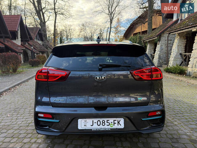 Кіа Niro, об'ємом двигуна 0 л та пробігом 141 тис. км за 18499 $, фото 5 на Automoto.ua