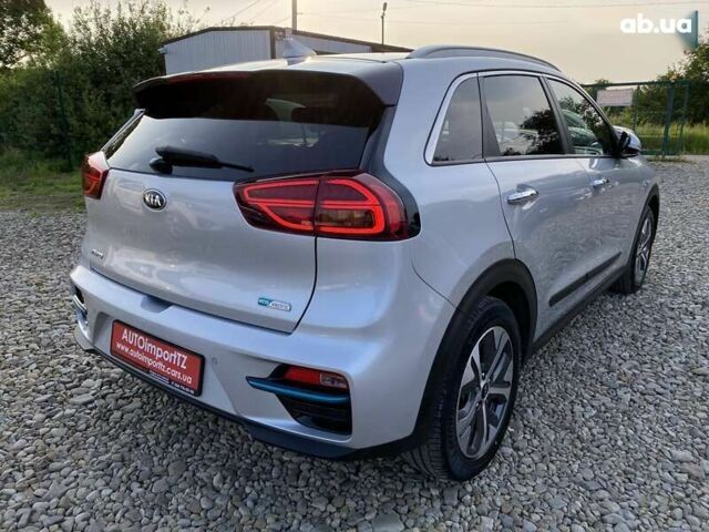Кіа Niro, об'ємом двигуна 0 л та пробігом 123 тис. км за 20700 $, фото 15 на Automoto.ua