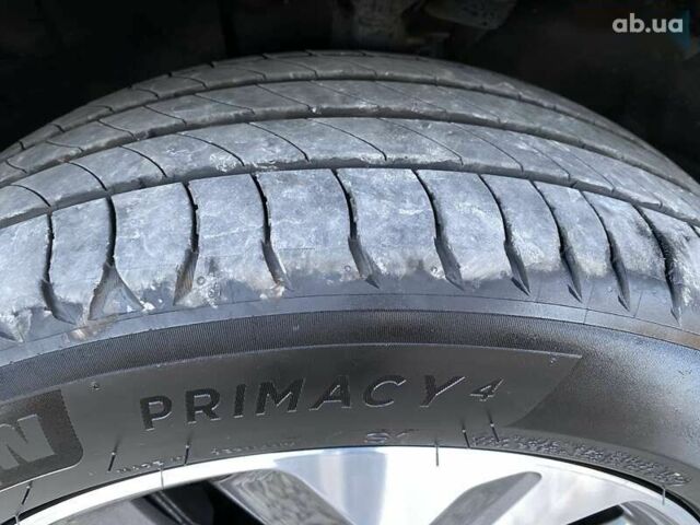 Кіа Niro, об'ємом двигуна 0 л та пробігом 107 тис. км за 21950 $, фото 24 на Automoto.ua