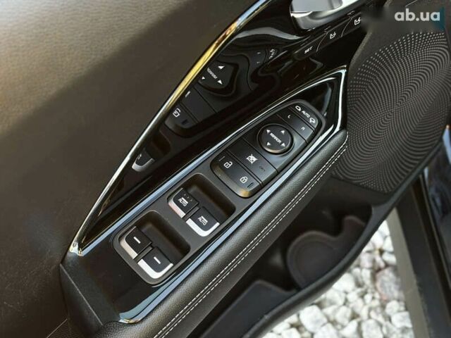 Киа Niro, объемом двигателя 0 л и пробегом 112 тыс. км за 19999 $, фото 16 на Automoto.ua