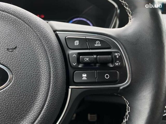 Киа Niro, объемом двигателя 0 л и пробегом 60 тыс. км за 24200 $, фото 8 на Automoto.ua