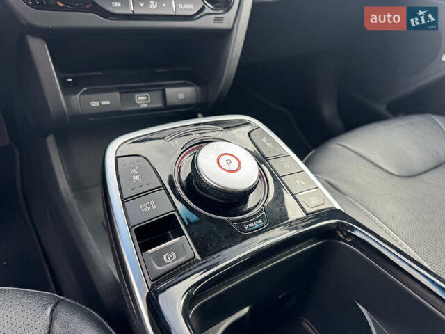 Кіа Niro, об'ємом двигуна 0 л та пробігом 164 тис. км за 18900 $, фото 63 на Automoto.ua