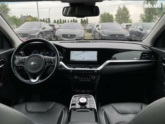 Кіа Niro, об'ємом двигуна 0 л та пробігом 123 тис. км за 20700 $, фото 27 на Automoto.ua