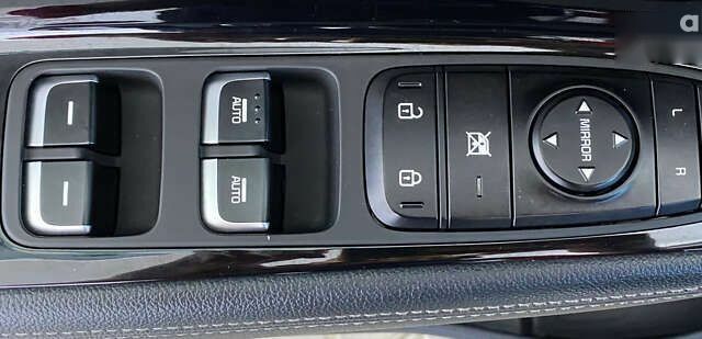 Кіа Niro, об'ємом двигуна 0 л та пробігом 158 тис. км за 19950 $, фото 23 на Automoto.ua