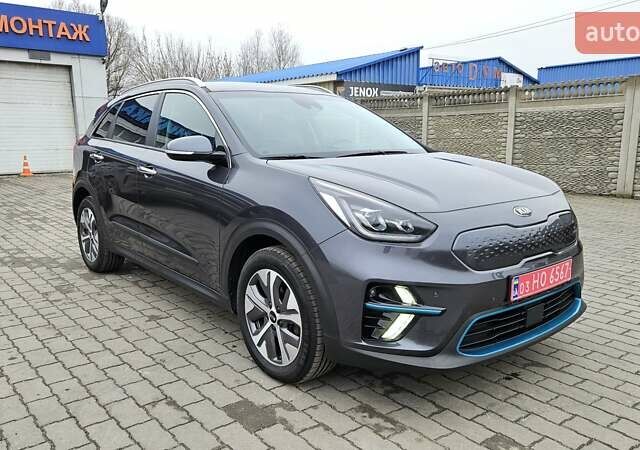 Кіа Niro, об'ємом двигуна 0 л та пробігом 133 тис. км за 19950 $, фото 8 на Automoto.ua