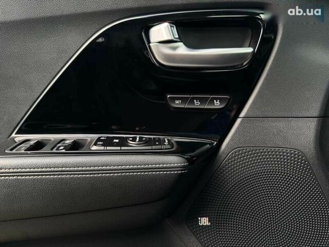 Киа Niro, объемом двигателя 0 л и пробегом 69 тыс. км за 22200 $, фото 2 на Automoto.ua