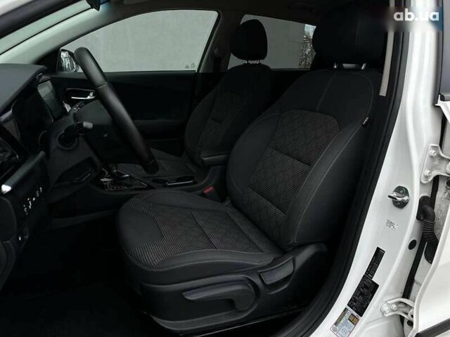 Киа Niro, объемом двигателя 0 л и пробегом 136 тыс. км за 18390 $, фото 10 на Automoto.ua