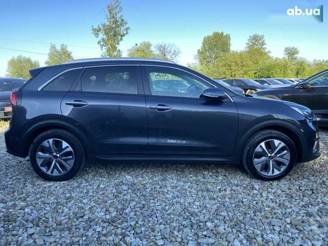 Киа Niro, объемом двигателя 0 л и пробегом 82 тыс. км за 22200 $, фото 26 на Automoto.ua