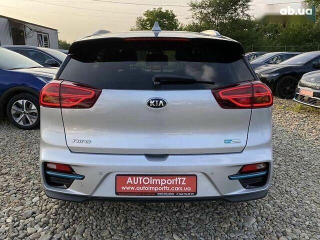 Кіа Niro, об'ємом двигуна 0 л та пробігом 123 тис. км за 20700 $, фото 14 на Automoto.ua