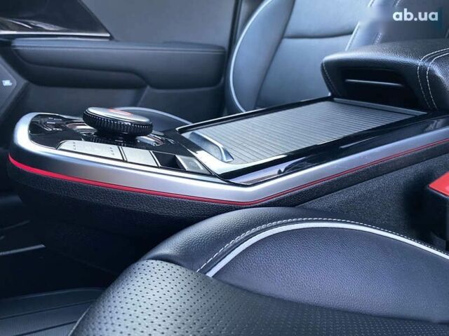 Киа Niro, объемом двигателя 0 л и пробегом 95 тыс. км за 21200 $, фото 4 на Automoto.ua