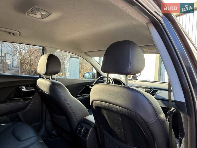 Киа Niro, объемом двигателя 0 л и пробегом 87 тыс. км за 17250 $, фото 67 на Automoto.ua
