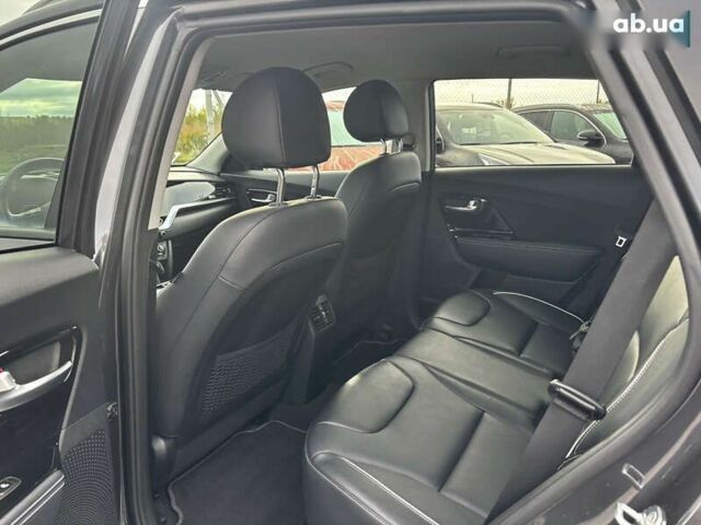 Киа Niro, объемом двигателя 0 л и пробегом 112 тыс. км за 23400 $, фото 26 на Automoto.ua