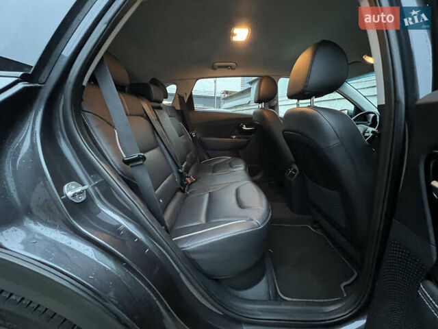 Киа Niro, объемом двигателя 0 л и пробегом 154 тыс. км за 19299 $, фото 25 на Automoto.ua