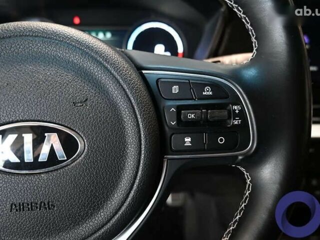 Киа Niro, объемом двигателя 0 л и пробегом 146 тыс. км за 20726 $, фото 12 на Automoto.ua