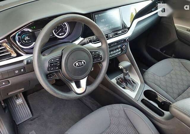 Киа Niro, объемом двигателя 0 л и пробегом 4 тыс. км за 18499 $, фото 13 на Automoto.ua