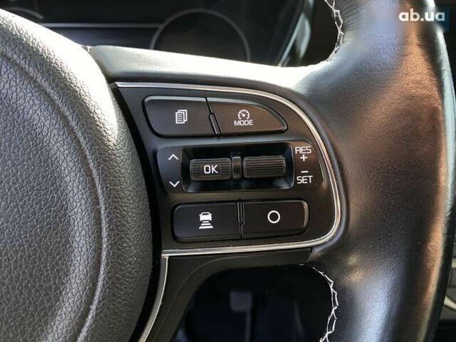 Киа Niro, объемом двигателя 0 л и пробегом 115 тыс. км за 20300 $, фото 3 на Automoto.ua