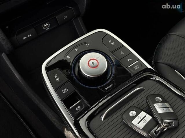 Киа Niro, объемом двигателя 0 л и пробегом 95 тыс. км за 20450 $, фото 20 на Automoto.ua